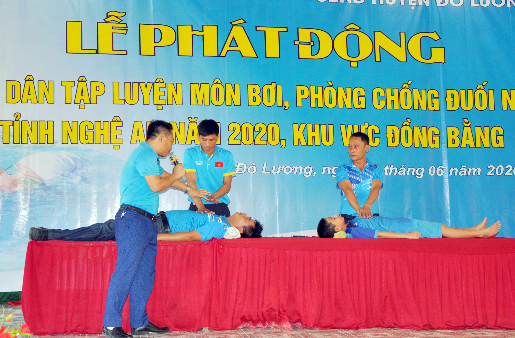 Nghệ An phát động toàn dân tập luyện môn bơi, phòng chống đuối nước